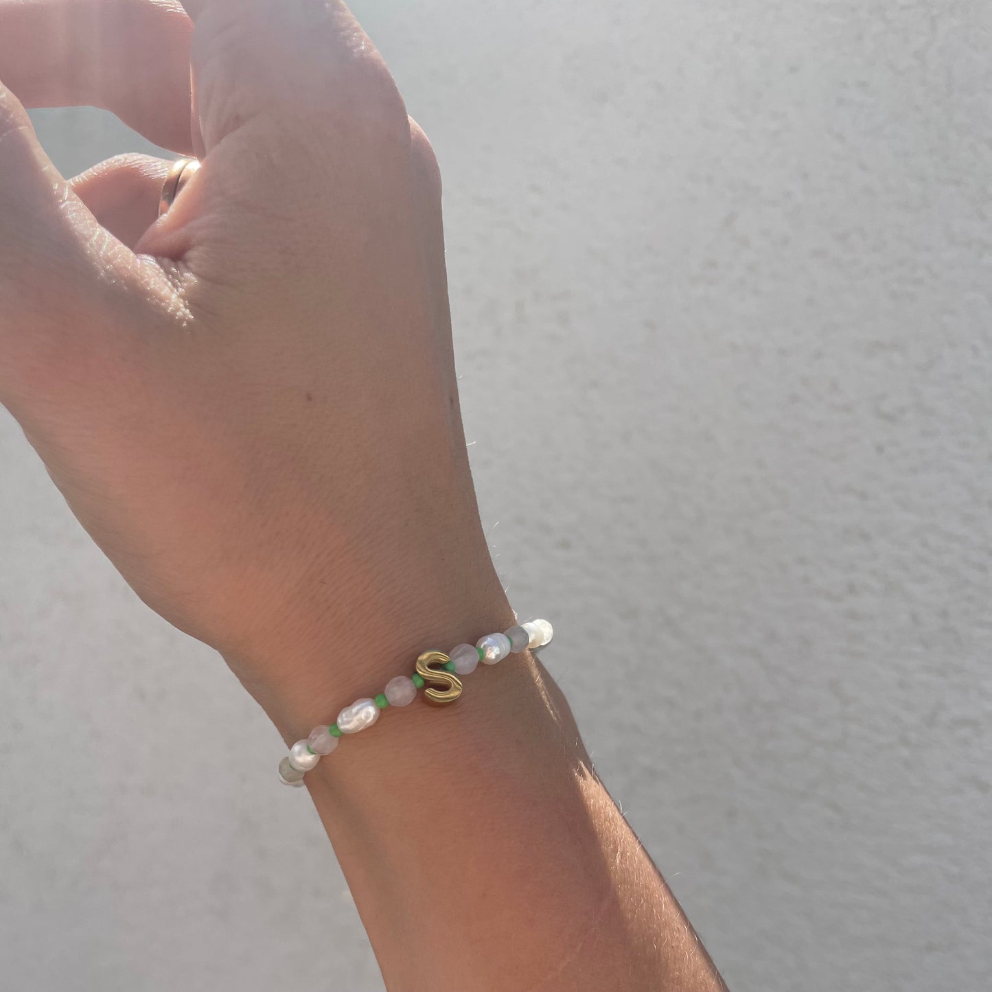 Pippa Armband - personalisierbares Perlenarmband